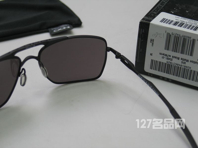 欧克利Oakley 4061-01灰色镀膜太阳镜