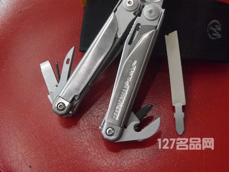 莱泽蔓LEATHERMAN SURGE海啸组合工具钳 