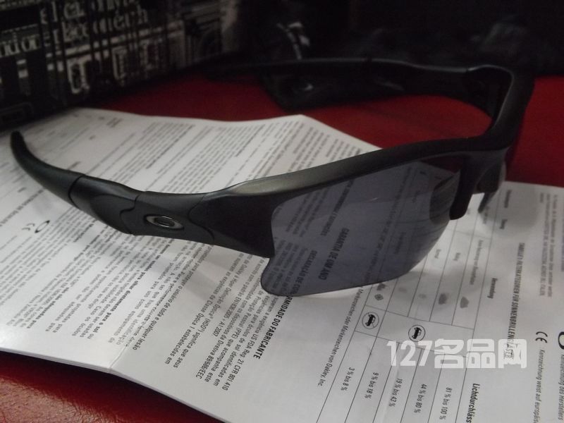 欧克利OAKLEY 11-004军版系列防护太阳镜 