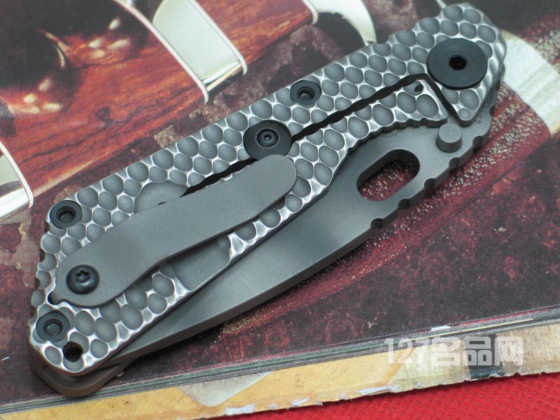 美国挺进者Strider SNG 弹坑柄战术折刀