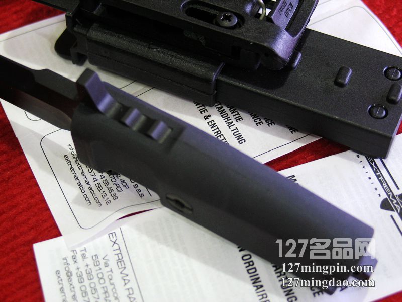 极端武力Extrema COL 黑色小号校官紧凑版战术刀