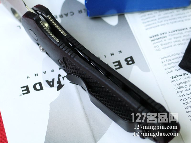 美国蝴蝶BENCHMADE 550SHG 支配者银色凹磨半齿折刀