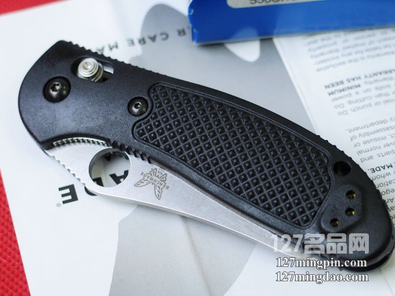 美国蝴蝶BENCHMADE 550SHG 支配者银色凹磨半齿折刀