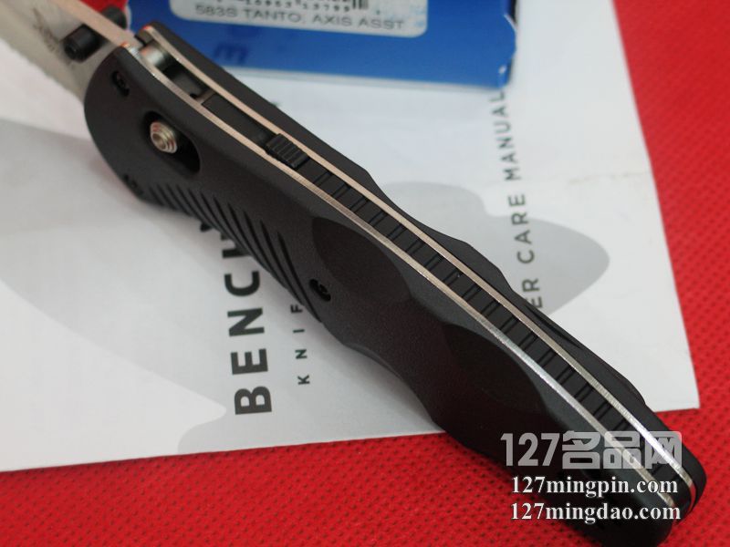 美国蝴蝶Benchmade 583S 半齿助力T头快开折刀