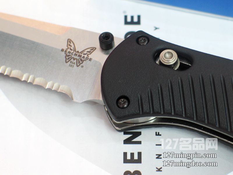 美国蝴蝶Benchmade 583S 半齿助力T头快开折刀