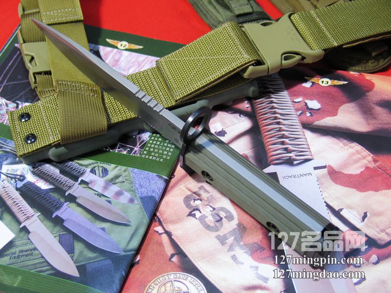 美国挺进者Strider  与ZT和作版ZT-9刺刀