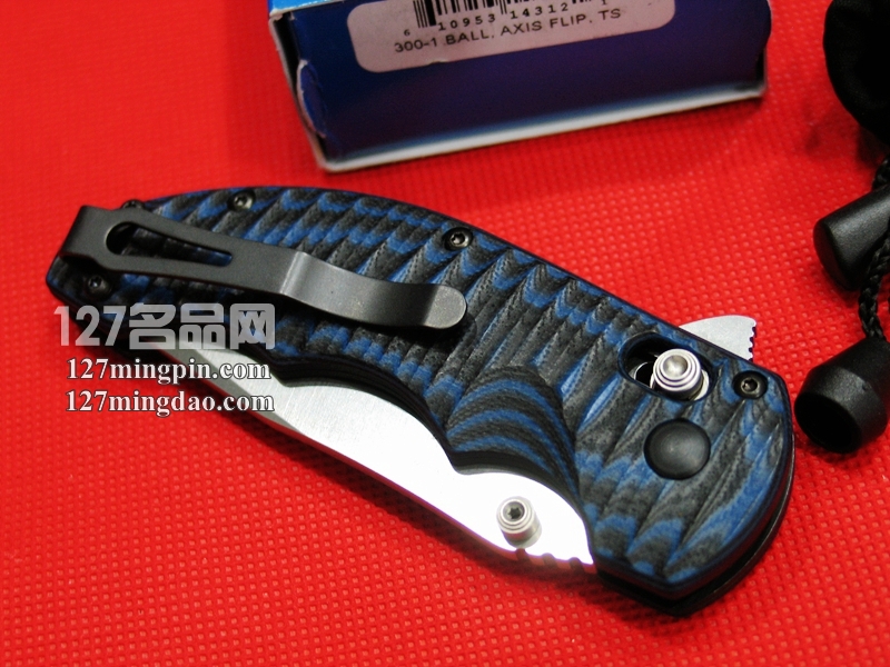 美国蝴蝶Benchmade 300-1 蓝黑G-10柄鳍轴锁全刃折刀