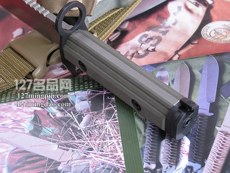 美国挺进者Strider  与ZT和作版ZT-9刺刀