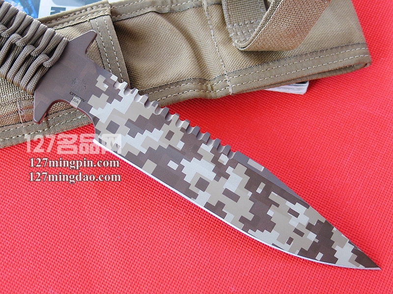 美国挺进者Strider D9 特别版数码涂层 战术刀