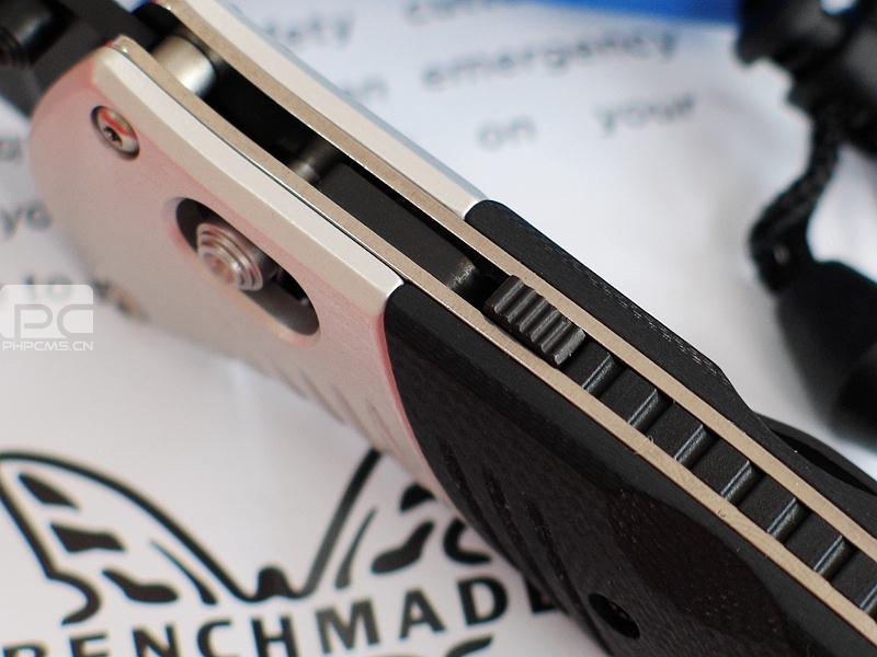 美国蝴蝶 Benchmade 586BK M390钢助力快开刀