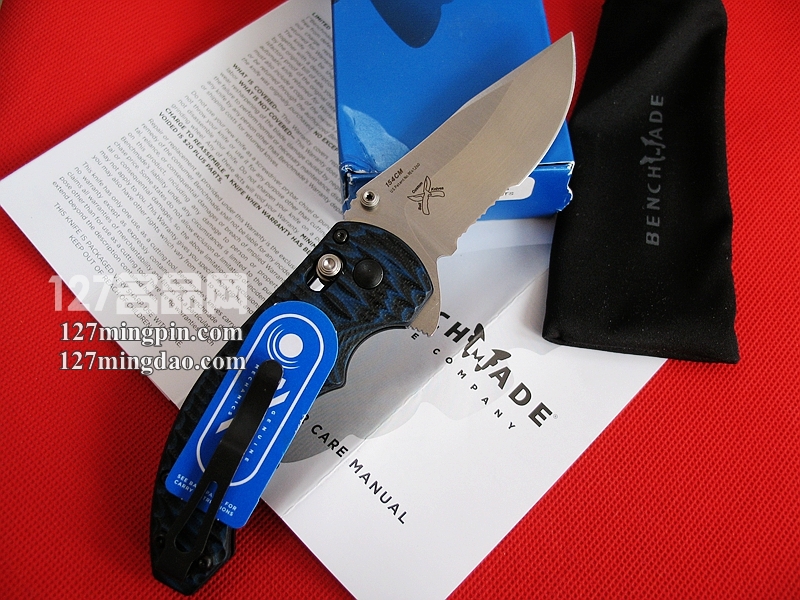 美国蝴蝶 Benchmade 300S-1半齿 蓝色柄经典折刀