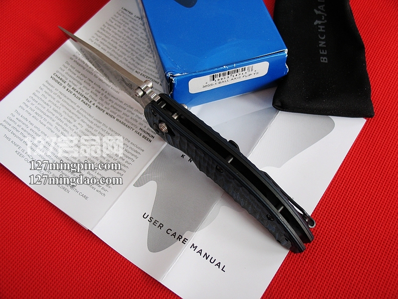 美国蝴蝶 Benchmade 300S-1半齿 蓝色柄经典折刀