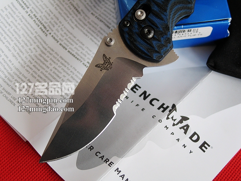 美国蝴蝶 Benchmade 300S-1半齿 蓝色柄经典折刀