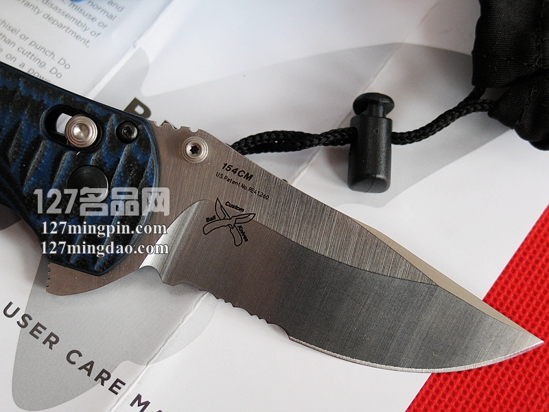 美国蝴蝶 Benchmade 300S-1半齿 蓝色柄经典折刀