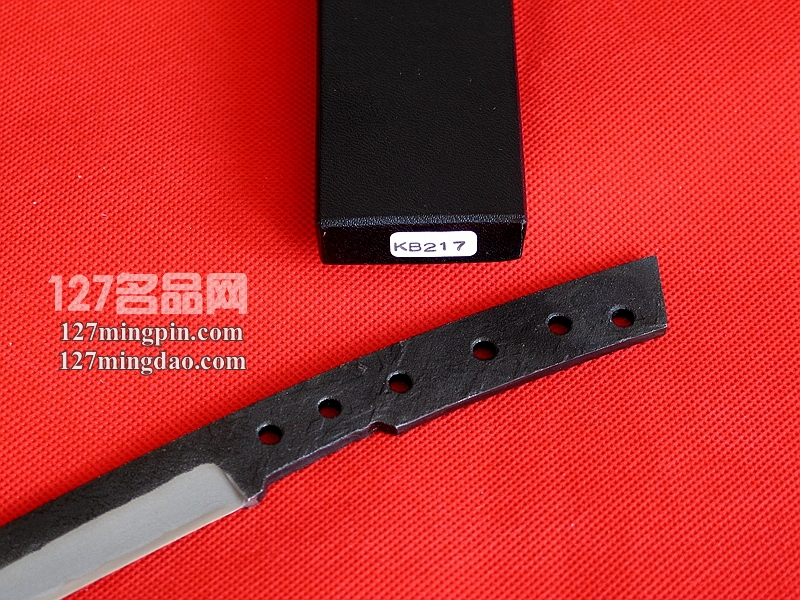 Kanetsune关兼常KB-217 "TAKUMI-YARI刀匠 小直刀