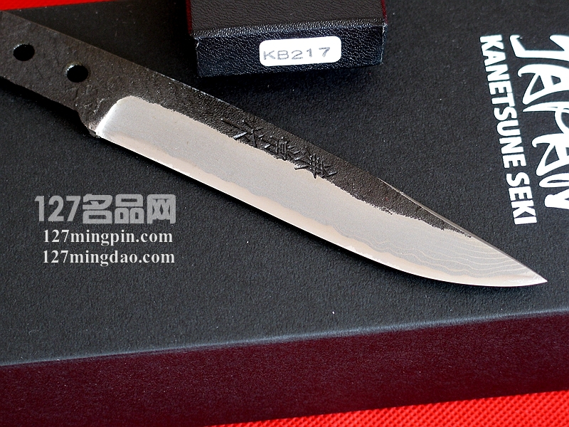 Kanetsune关兼常KB-217 "TAKUMI-YARI刀匠 小直刀