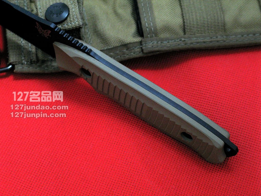 美国蝴蝶 BENCHMADE 141BKSN猎虎战术刀 平头沙色柄军刀 