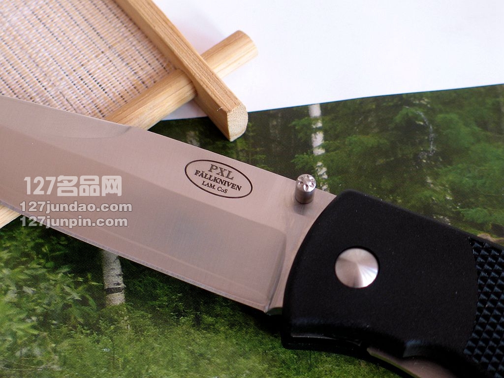 瑞典Fallkniven FK PXLWH战术折刀 世界名刀福克尼文127名品网