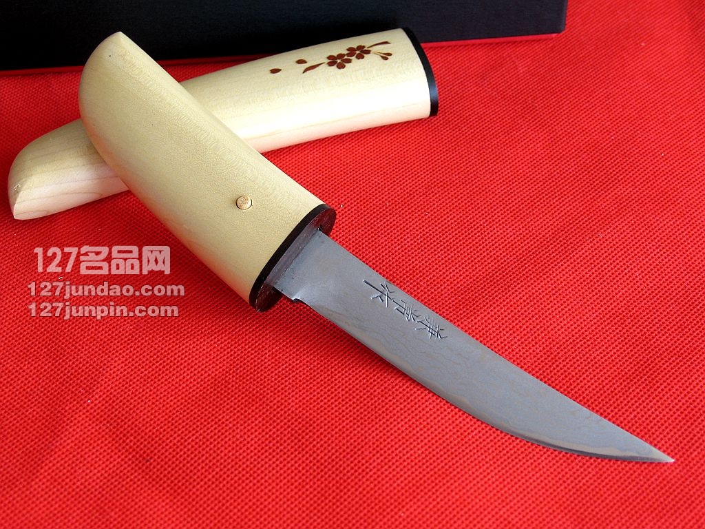 日本关兼常Kanetsune KB-124 经典日式怀刀 20层大马士革