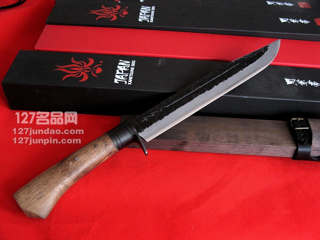 日本关兼常Kanetsune KB-118 極 超级蓝钢中号橡木柄直刀 