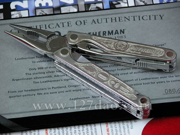 莱泽蔓LEATHERMAN 银柄纪念版