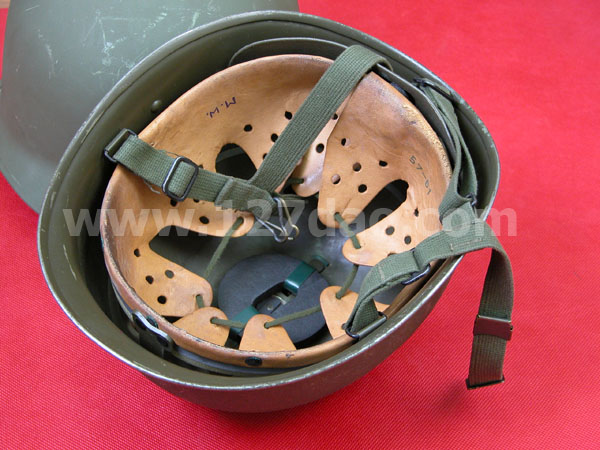 德国M71钢盔