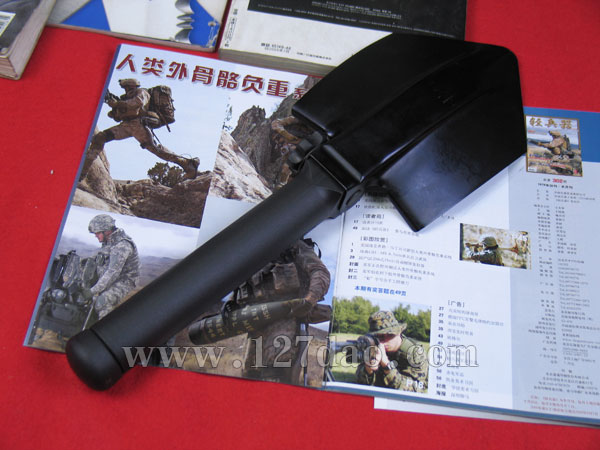 北约部队格洛克军用铲