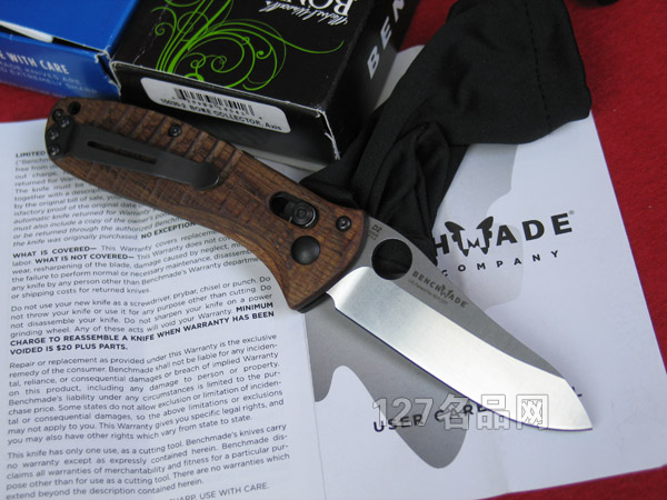 美国蝴蝶Benchmade 15030S-2核桃木柄折刀