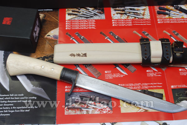 日本关兼常Kanetsune KB-127木兰柄猎刀 