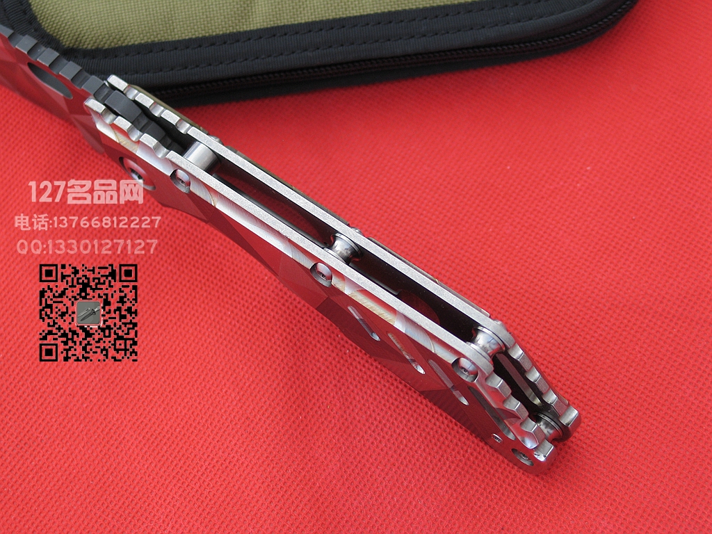 美国挺进者Strider MSx钛柄特别版战术折刀 127名品网
