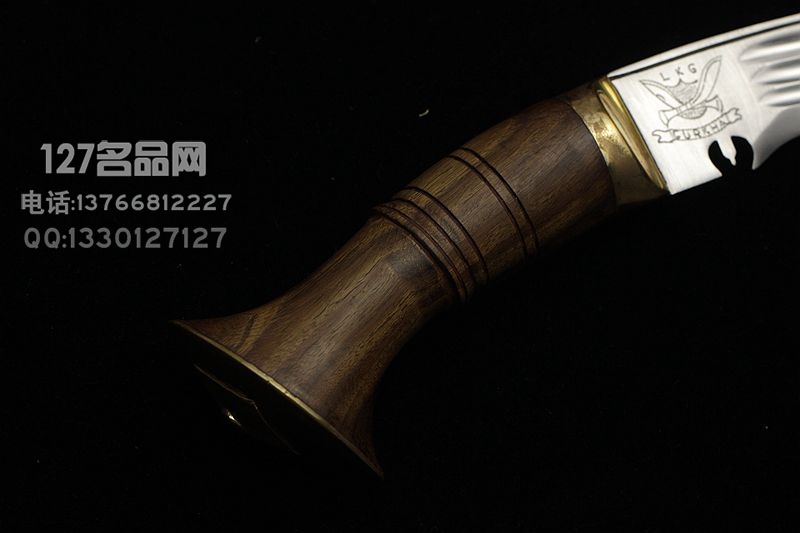 尼泊尔弯刀 传统手工狗腿 造型犀利大方 一体龙骨